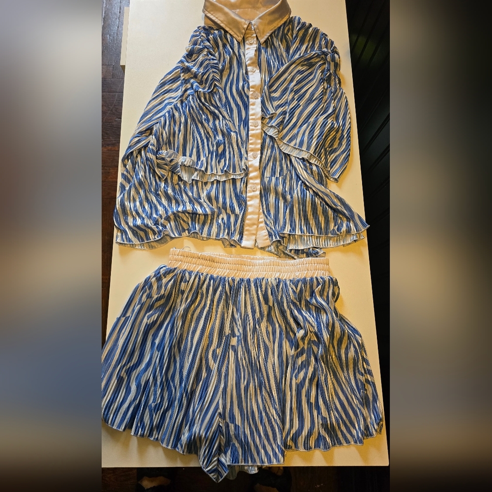 Striped Blue and White Women's Sleepwear Set